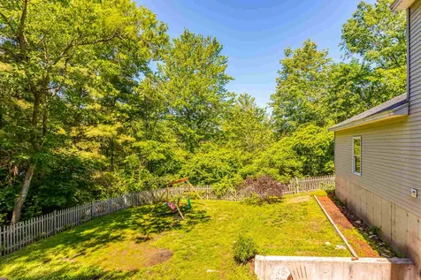 12 Beauview Street Rochester NH 03867