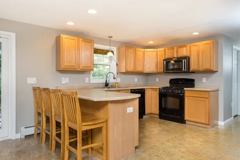 12 Beauview Street Rochester NH 03867