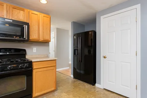 12 Beauview Street Rochester NH 03867