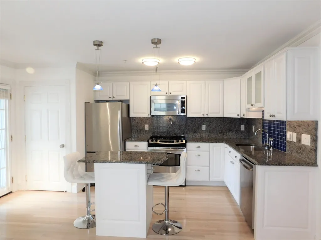 86 Islington Street Portsmouth NH 03801