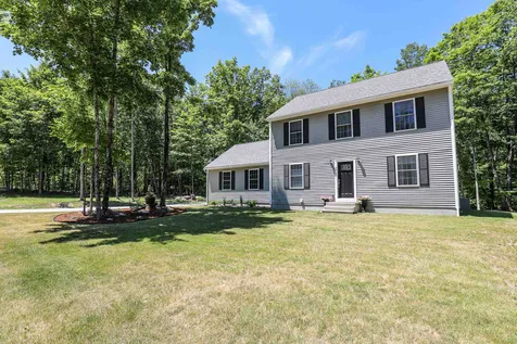 22 Snowshoe Road Henniker NH 03242