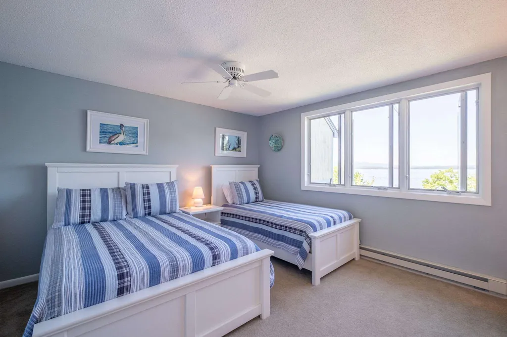 2696 Lake Shore Road Gilford NH 03249