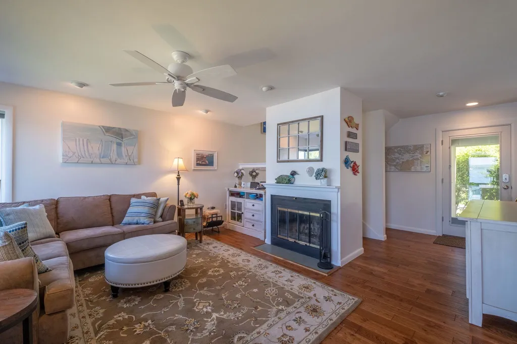 2696 Lake Shore Road Gilford NH 03249