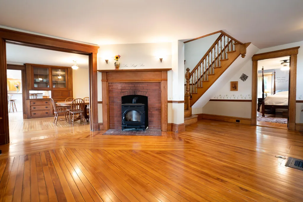 47 Maple Street Andover NH 03216