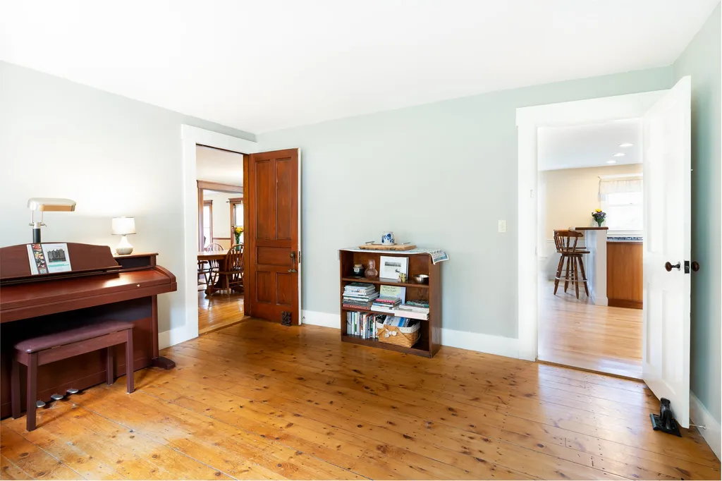 47 Maple Street Andover NH 03216