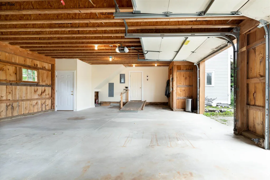 47 Maple Street Andover NH 03216