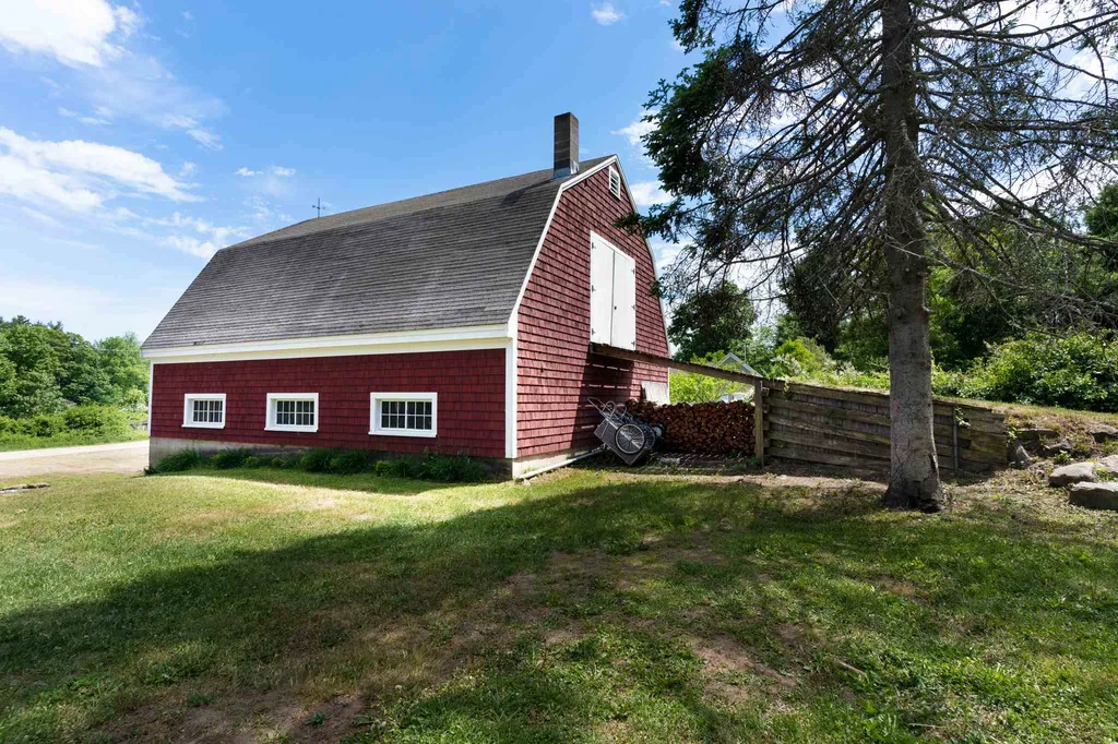 47 Maple Street Andover NH 03216