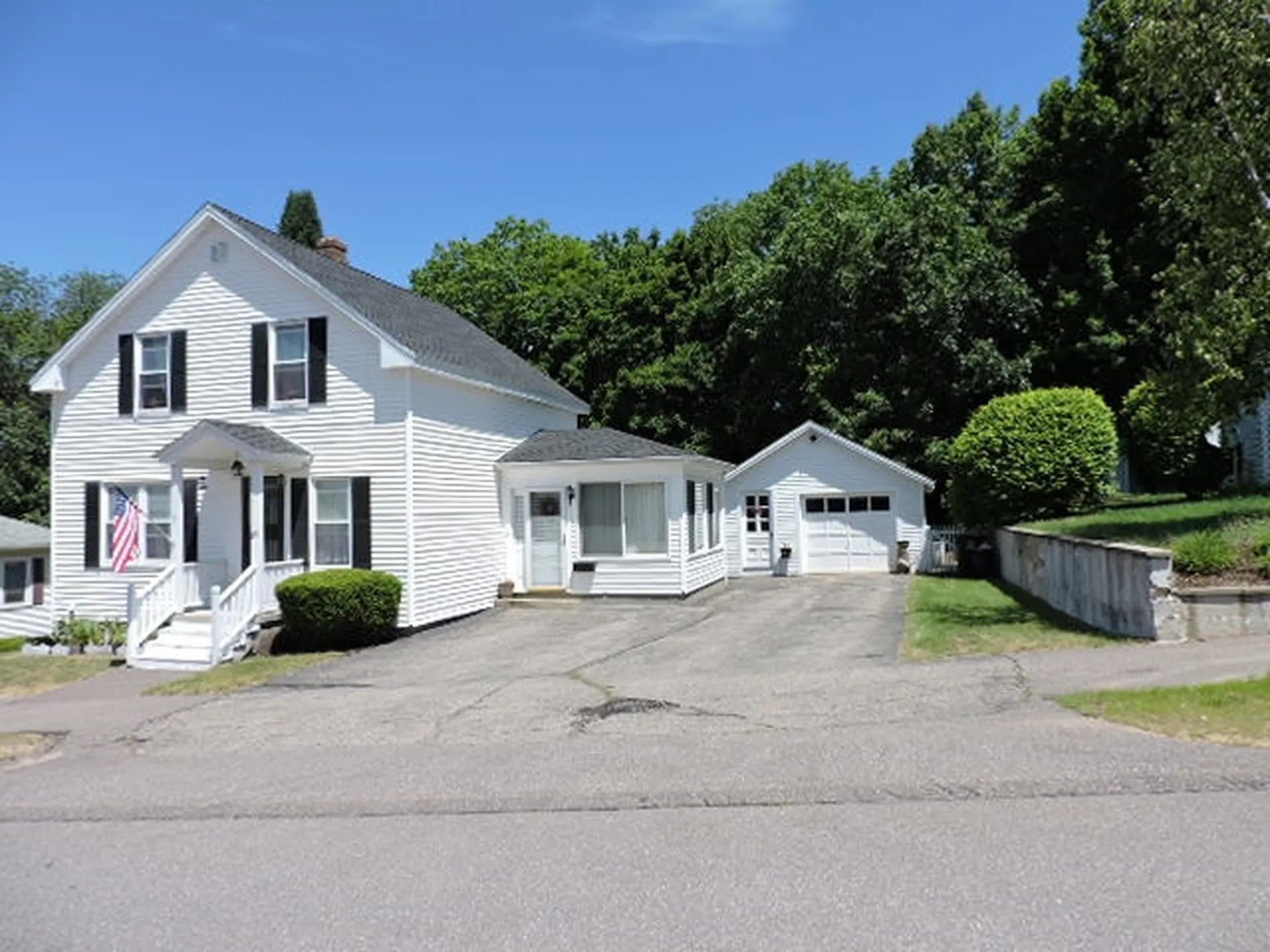 28 Cedar Street Laconia NH 03246