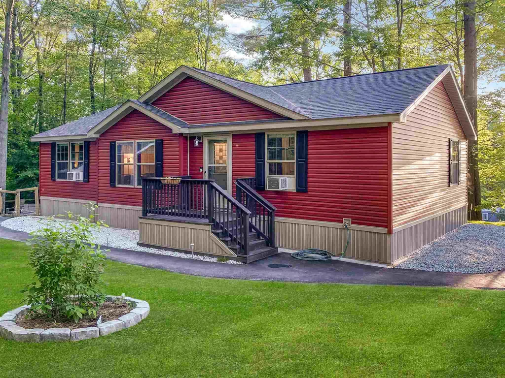 17 Sullivan Drive Allenstown NH 03275