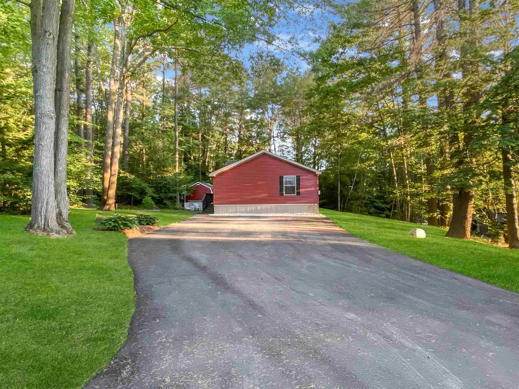 17 Sullivan Drive Allenstown NH 03275