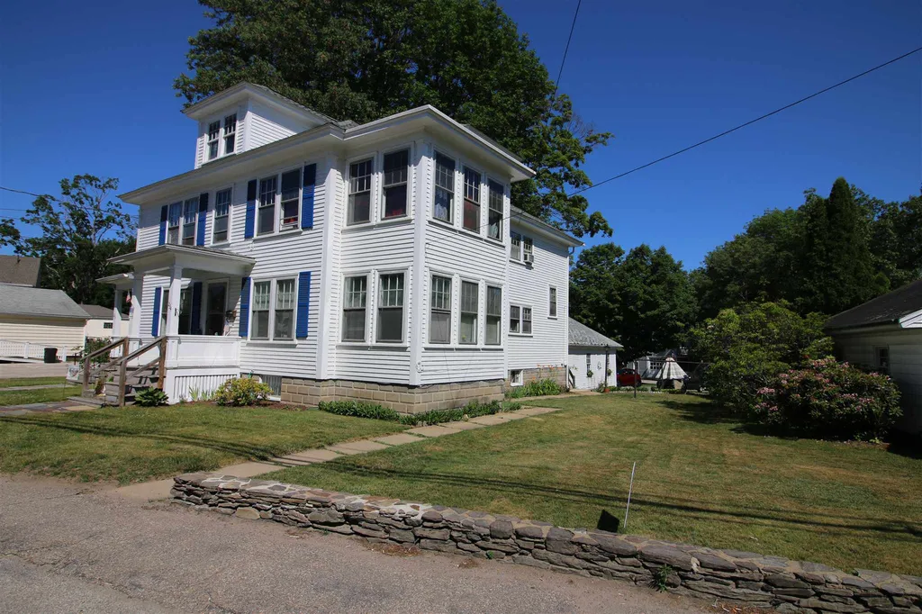 234 High Street Somersworth NH 03878
