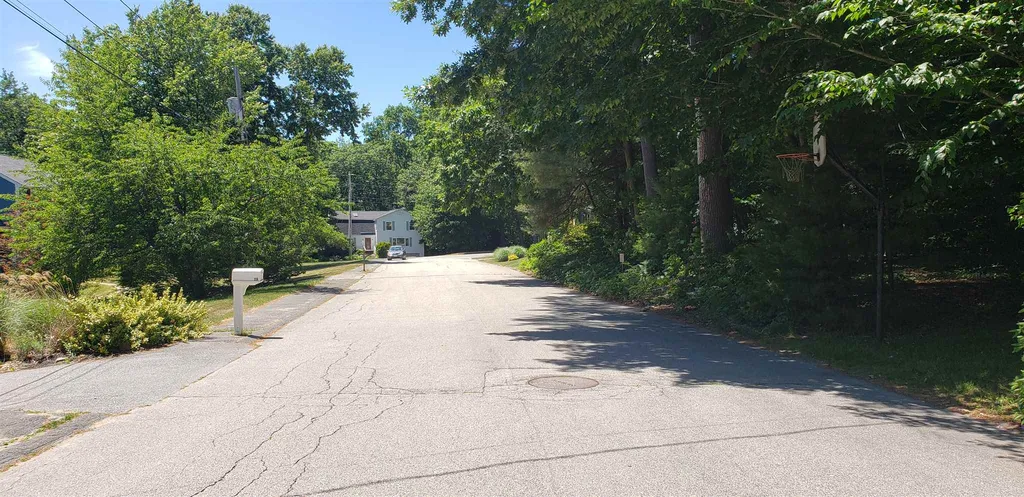11 River Bend Circle Exeter NH 03833