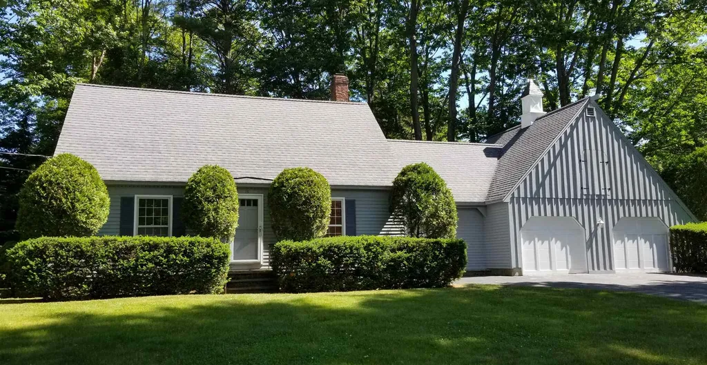 13 River Bend Circle Exeter NH 03833