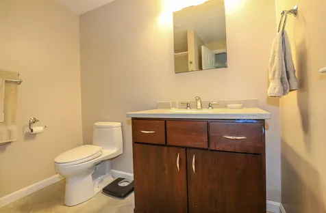 4 Sterling Way Hudson NH 03051