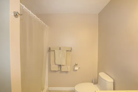 4 Sterling Way Hudson NH 03051