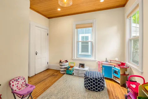 25 Cabot Street Portsmouth NH 03801