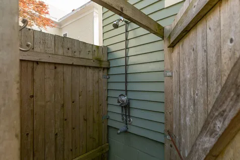 25 Cabot Street Portsmouth NH 03801