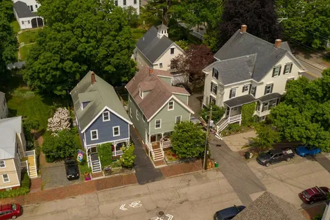 25 Cabot Street Portsmouth NH 03801