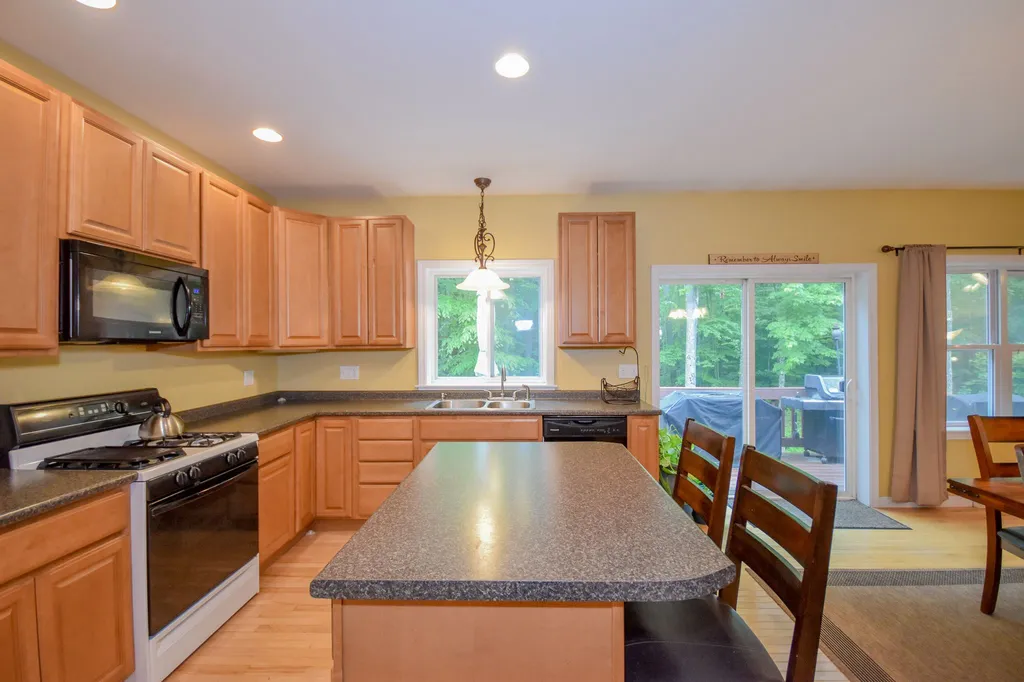 39 Misty Lane Rochester NH 03839