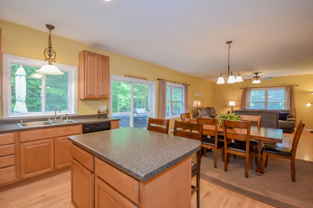 39 Misty Lane Rochester NH 03839