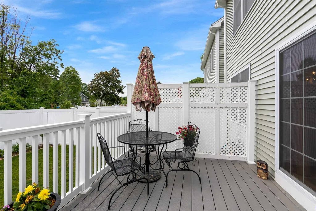 48 Bay Hollow Lane Colchester VT 05446