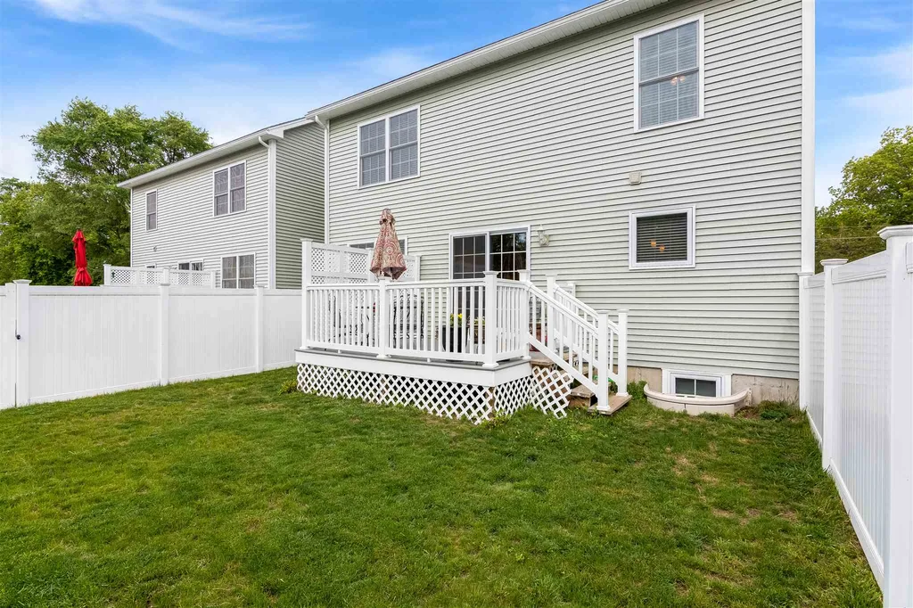 48 Bay Hollow Lane Colchester VT 05446