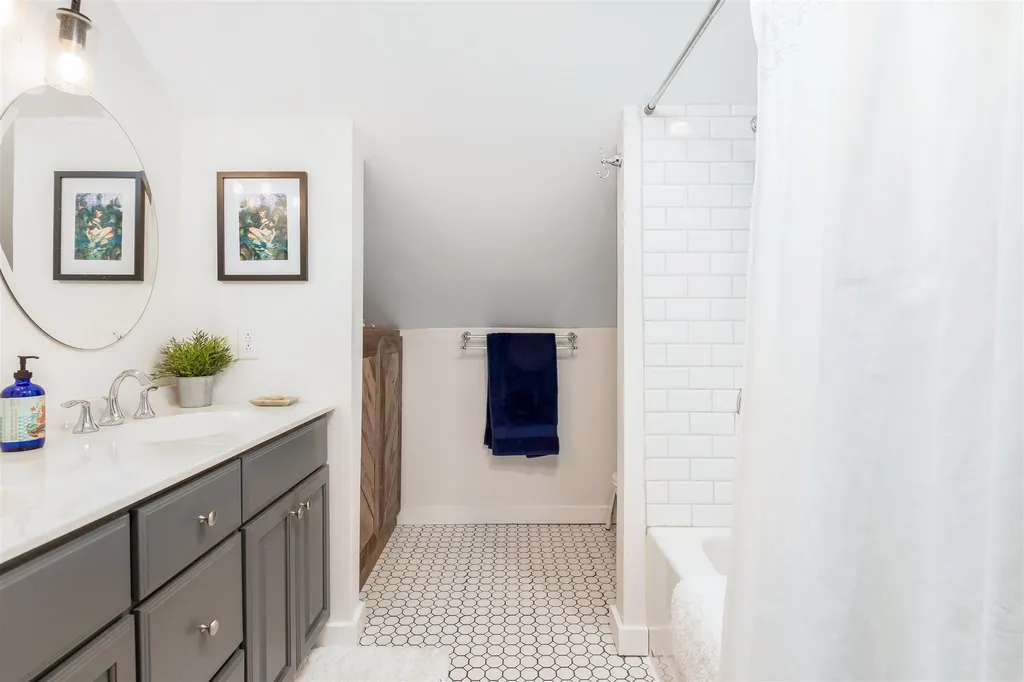 149 West Allen Street Winooski VT 05404