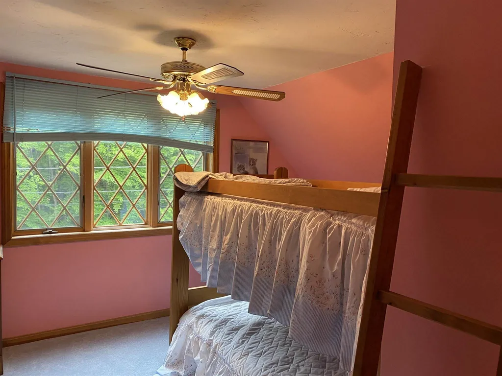 10 Elaine Road Middleton NH 03887