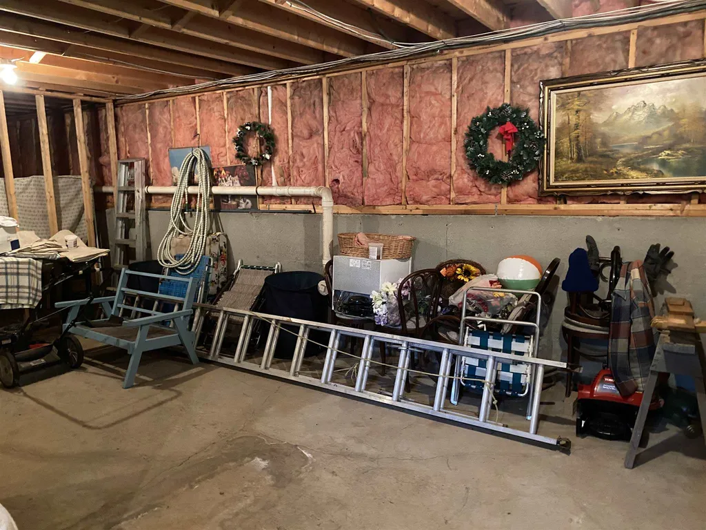 10 Elaine Road Middleton NH 03887