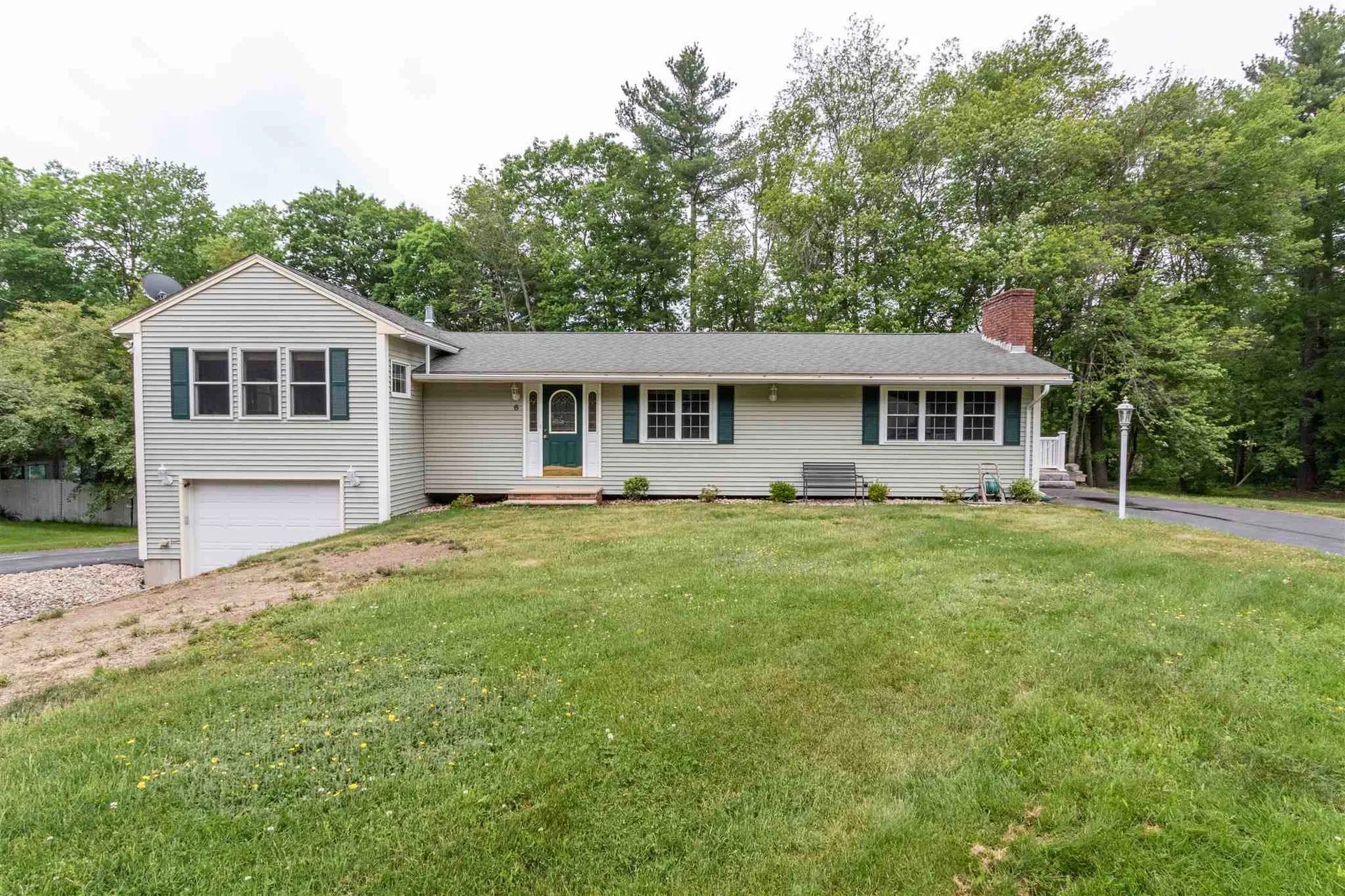 6 Dana Road Salem NH 03079