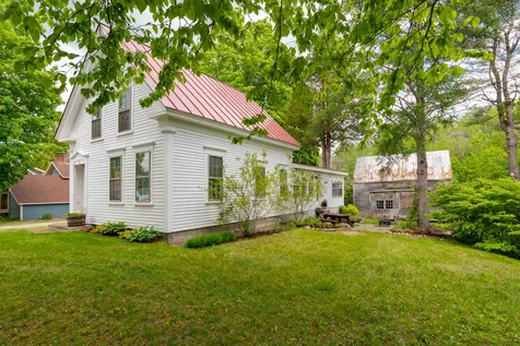 18 Church Place Wilmot NH 03287
