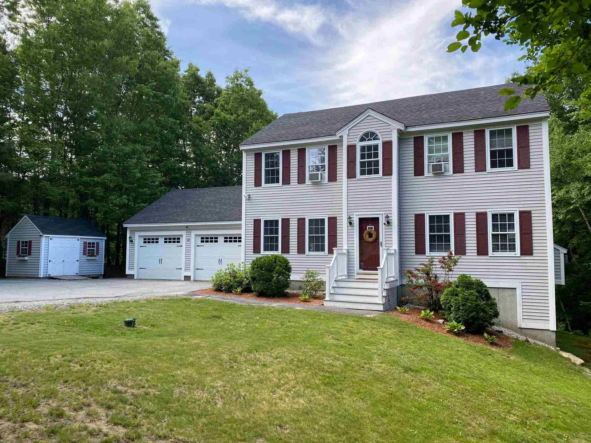 82 Oak Ridge Road Weare NH 03281
