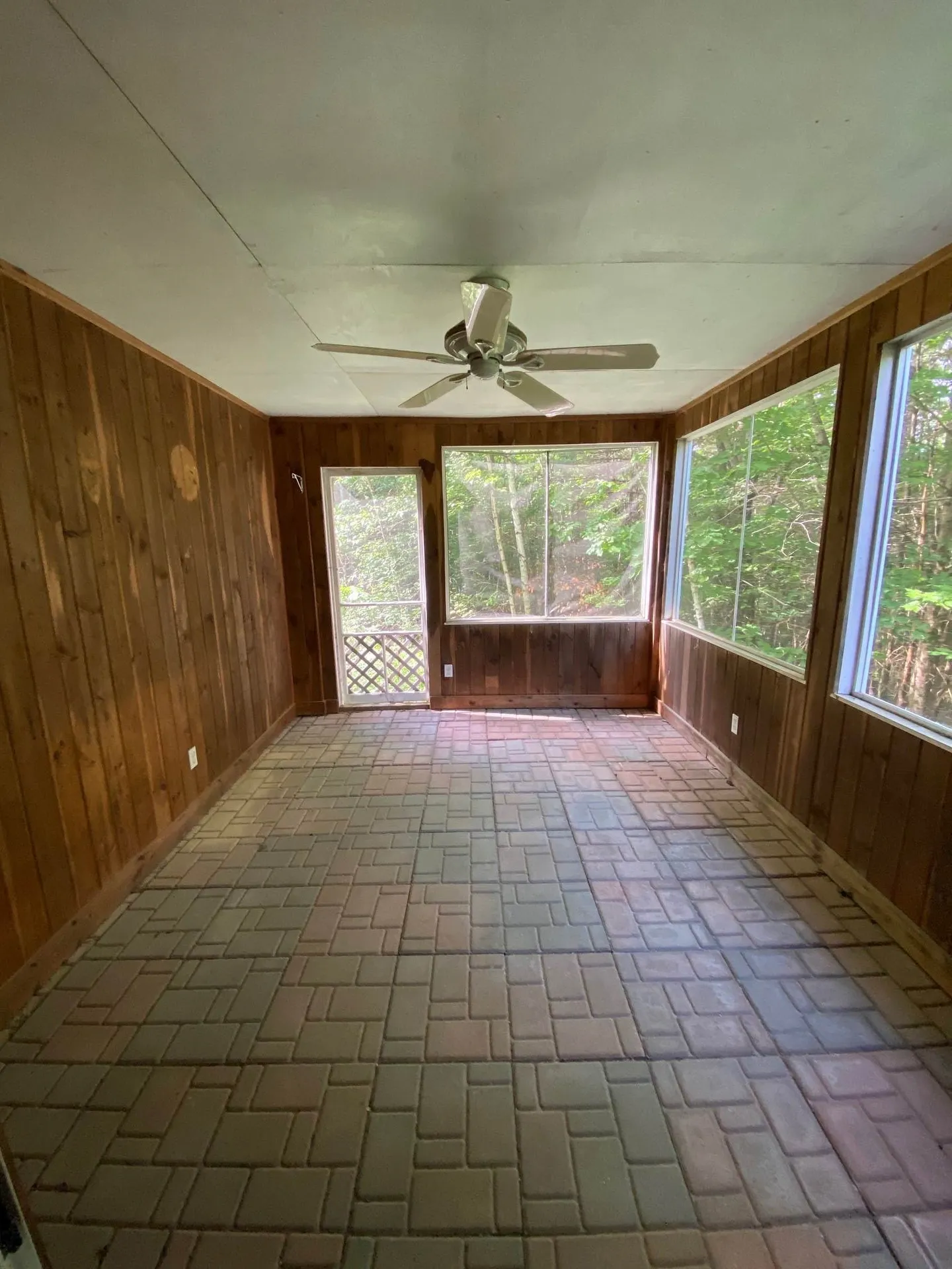 82 Oak Ridge Road Weare NH 03281