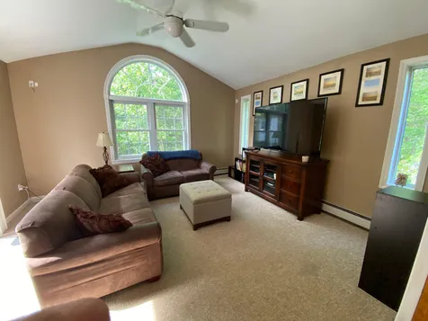 82 Oak Ridge Road Weare NH 03281