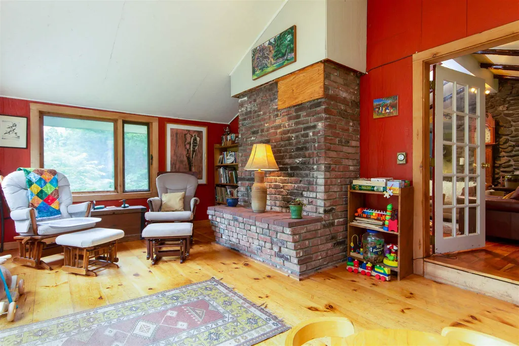 29 Metcalf View Underhill VT 05489