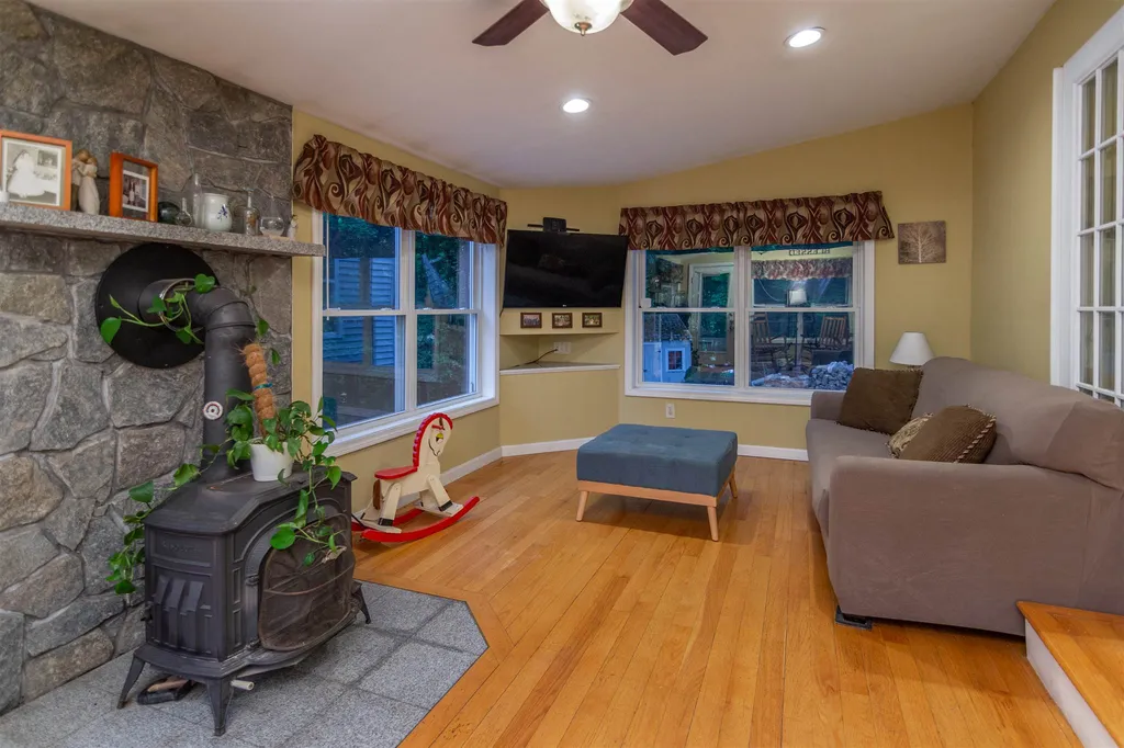 185 Bow Street Northwood NH 03261