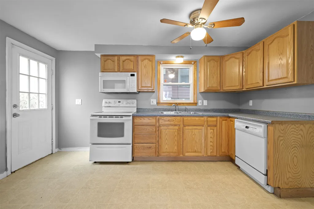 842 Beech Street Manchester NH 03104