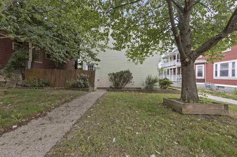 842 Beech Street Manchester NH 03104