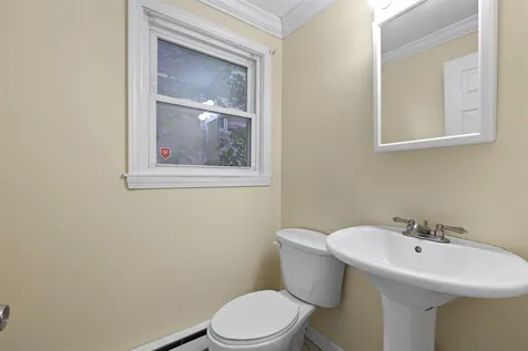 842 Beech Street Manchester NH 03104