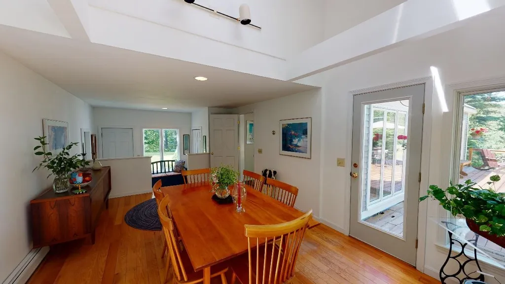 163 Grapevine Road Dunbarton NH 03046