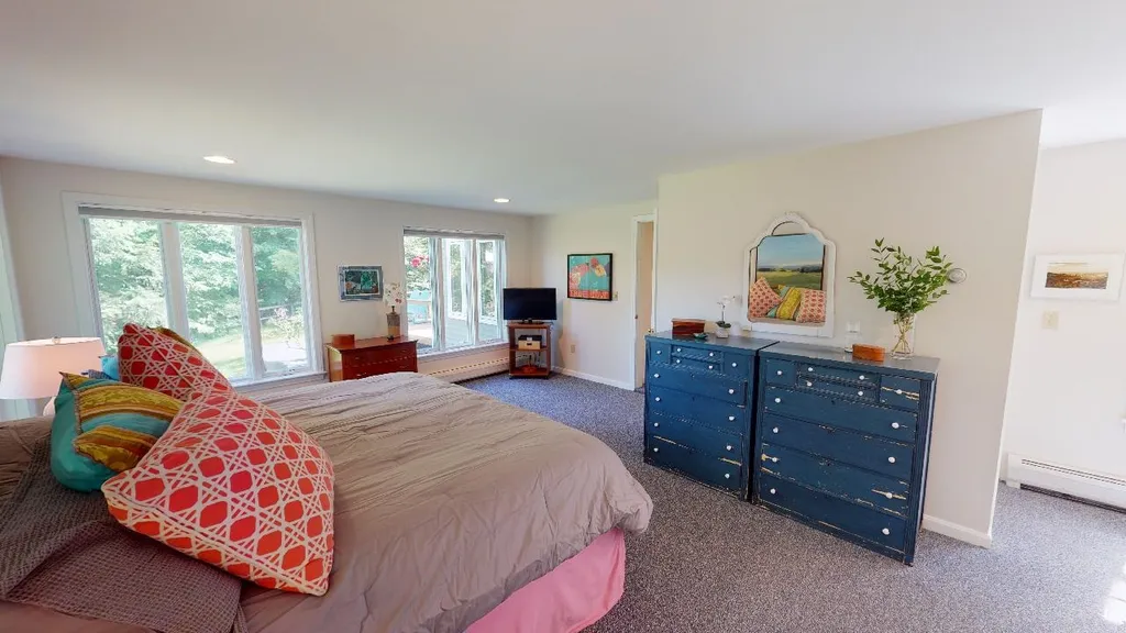 163 Grapevine Road Dunbarton NH 03046