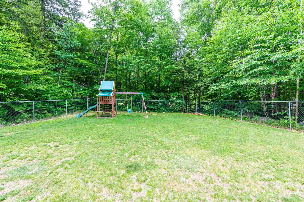 82 New Hampshire Drive Webster NH 03303