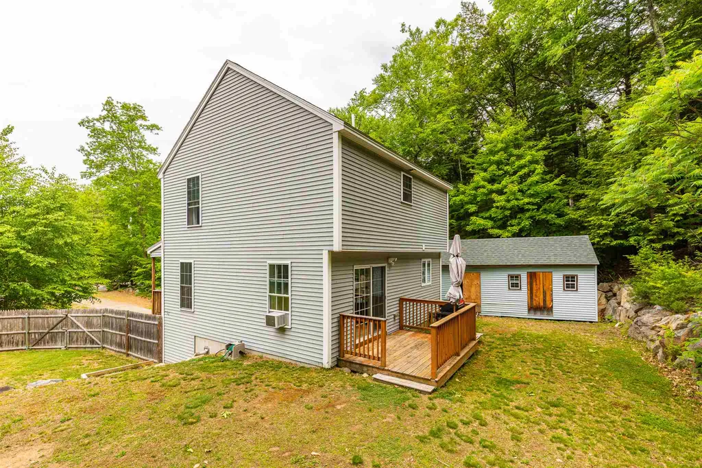 82 New Hampshire Drive Webster NH 03303