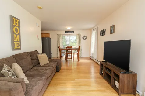 82 New Hampshire Drive Webster NH 03303
