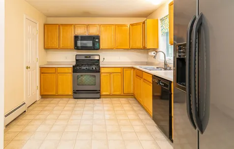 82 New Hampshire Drive Webster NH 03303