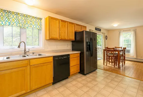 82 New Hampshire Drive Webster NH 03303