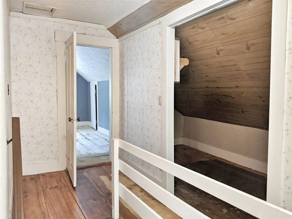 16 Water Street Meredith NH 03253