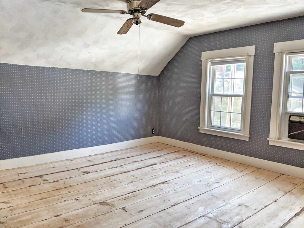 16 Water Street Meredith NH 03253