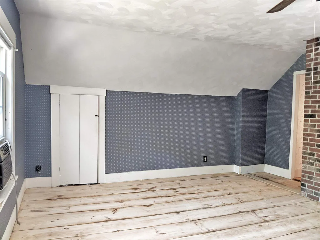 16 Water Street Meredith NH 03253