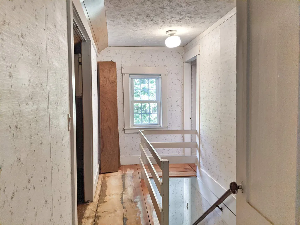 16 Water Street Meredith NH 03253